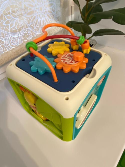 7-in-1 Activity Cube for Infants with Hand Beat Drum Puzzle and Music photo review