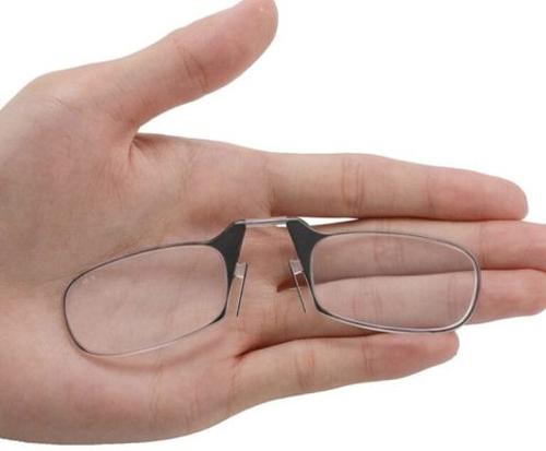 Portable Legless Clamp Nose Retractable Reading Glasses for Men and Women